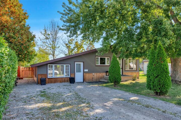 Property Photo:  120 Water Street  ON N8A 2G2 