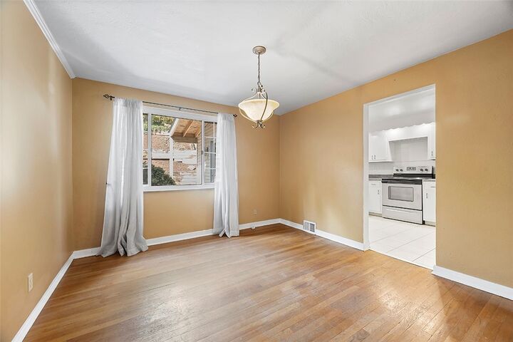 Property Photo:  711 Mayville Ave  PA 15226 