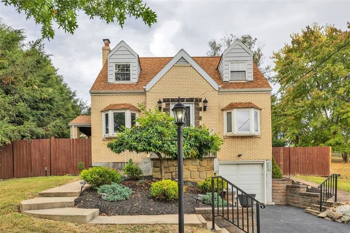 32 Wayne Ave  Hempfield Twp PA 15644 photo