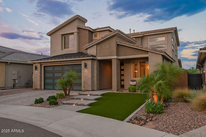 Property Photo:  22011 N 34th Way  AZ 85050 