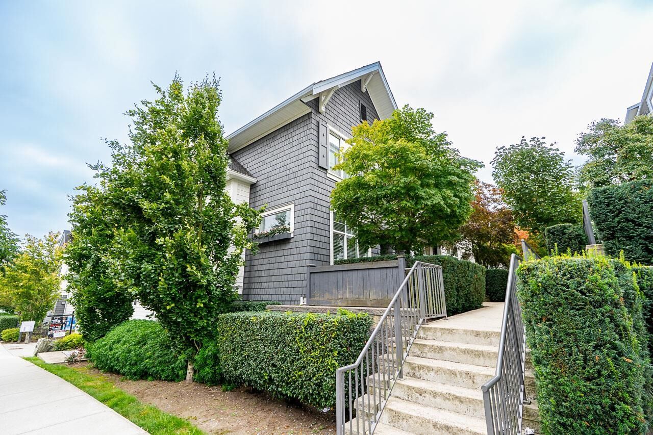 Property Photo: 13636 81A Avenue 1 BC V3W 1H9