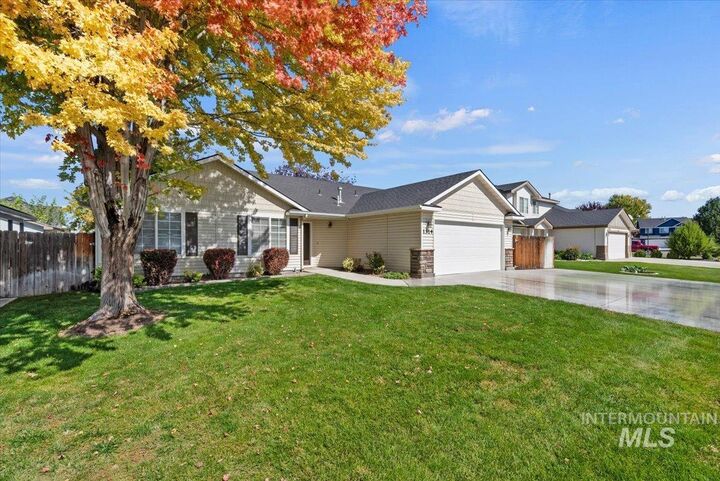 Property Photo:  1314 W Hawk Ct.  ID 83651 