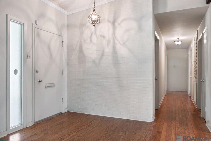 Property Photo:  5716 College Dr  LA 70806