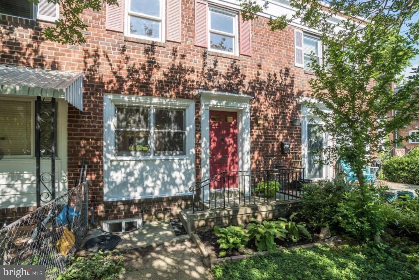 Property Photo:  507 S Fayette Street  VA 22314 