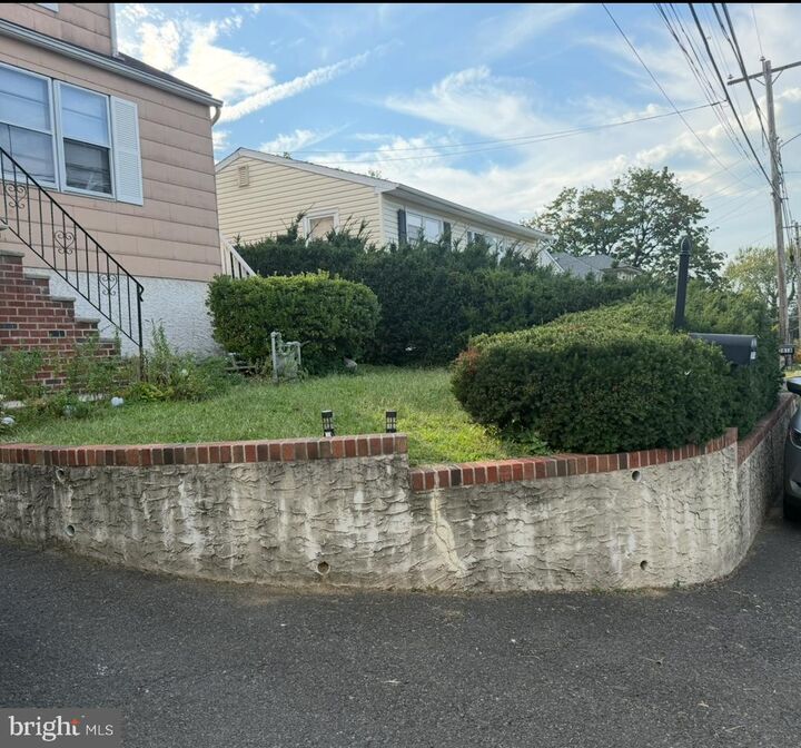 Property Photo: 2814 Old Welsh Road PA 19090