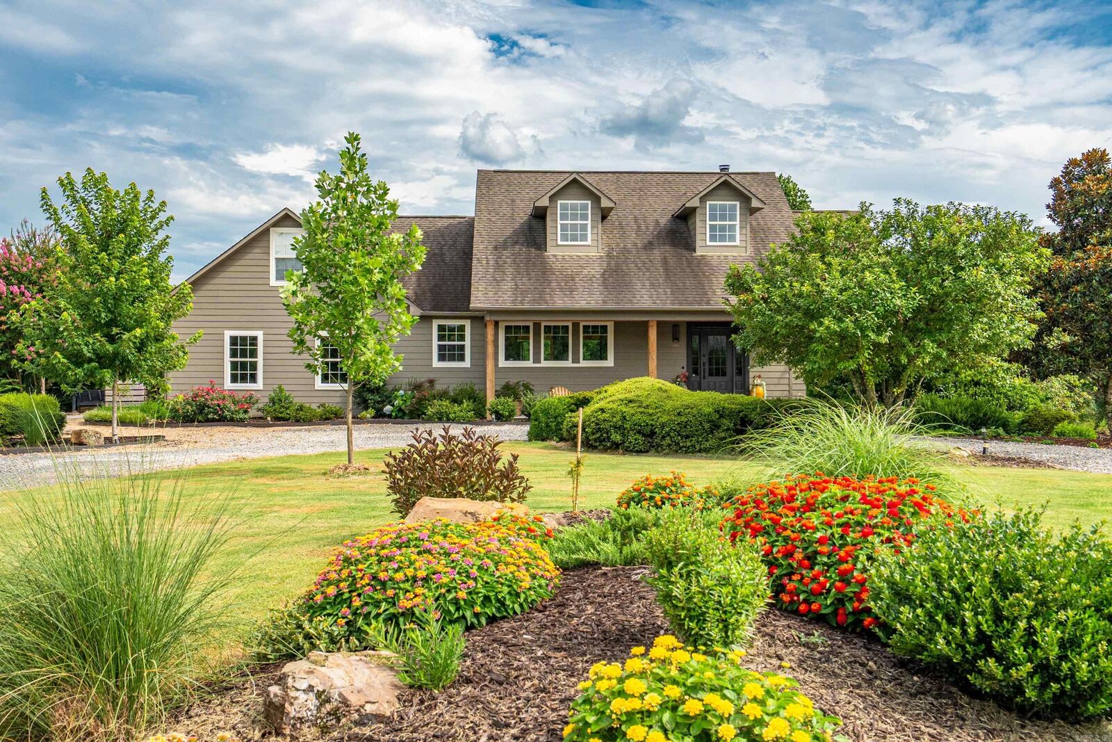 Property Photo: 1209 S Moore Road AR 71913