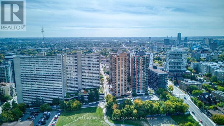 Property Photo:  556 Laurier Avenue West 1105  ON K1R 7X2 
