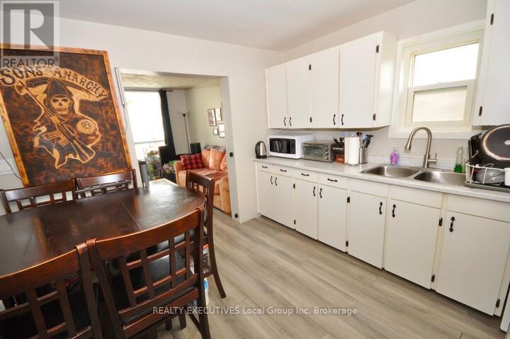 Property Photo: 589 Douglas Street ON P1B 5N7