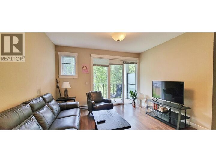 Property Photo: 110 Baxter Avenue 205 BC V8C 2N9