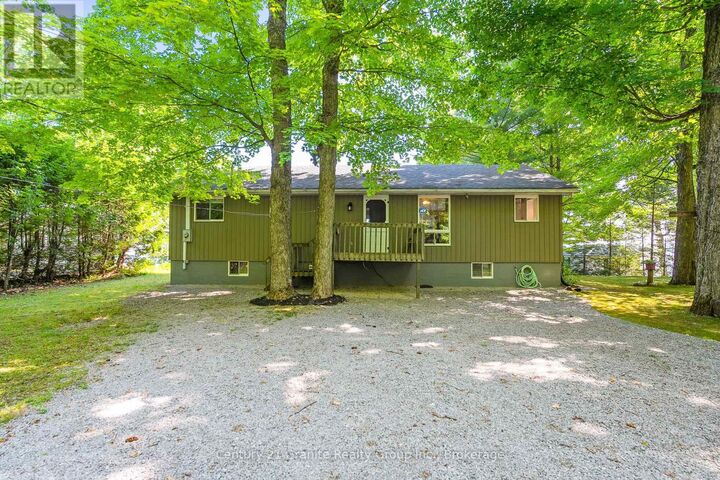 Property Photo: 122 Suter Drive ON K0M 2B0