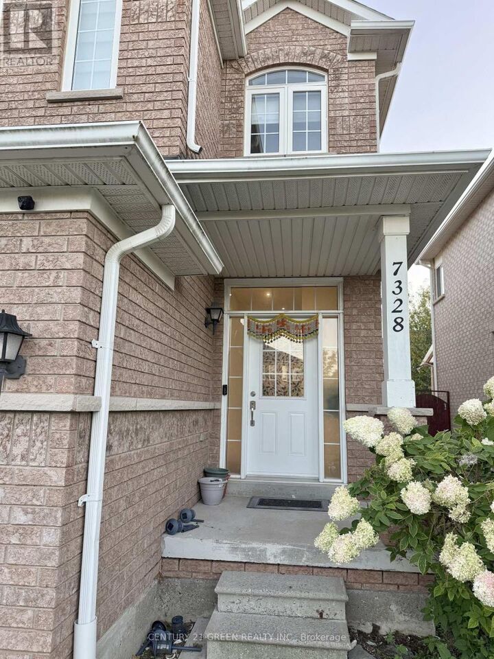 Property Photo:  7328 Cork Tree Row  ON L5N 8N9 