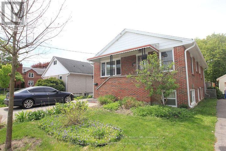Property Photo:  73 Jacqueline Street  ON N5Z 3P8 