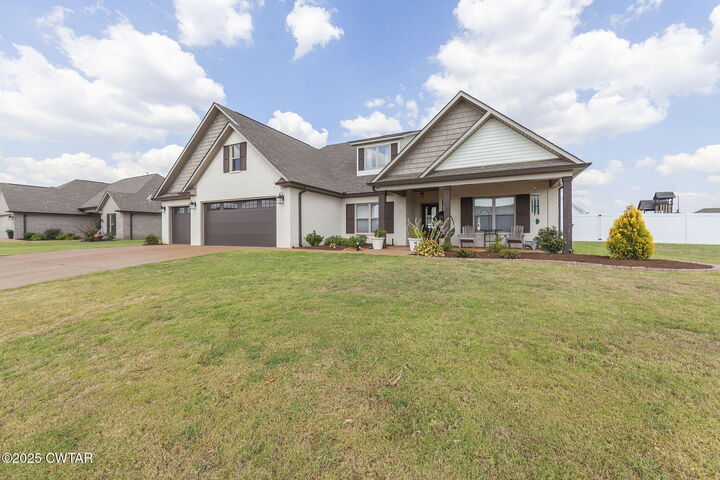 Property Photo:  205 Strawberry Ridge  TN 38355