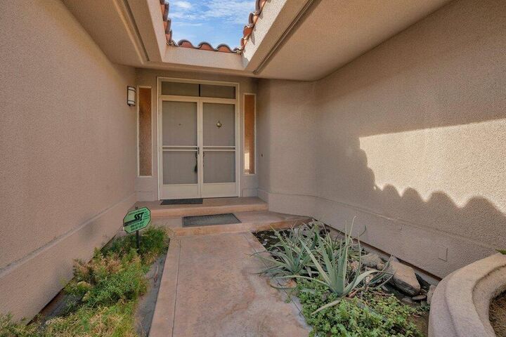 Property Photo: 9 Lake Shore Drive CA 92270