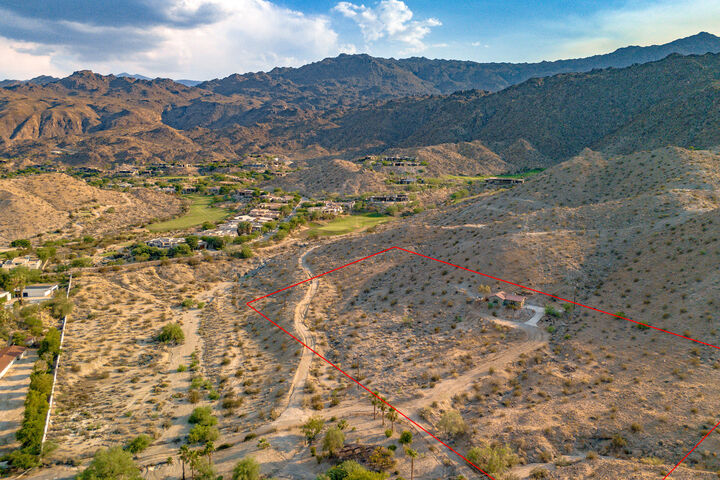 Property Photo:  71475 Jaguar Way  CA 92260 