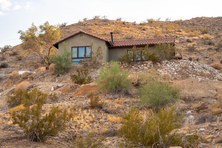 Property Photo: 71475 Jaguar Way CA 92260