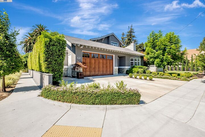 Property Photo:  375 Hillview Dr  CA 94536 
