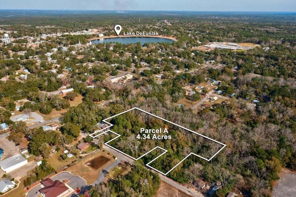 Property Photo:  122 Bruce Avenue  FL 32435 