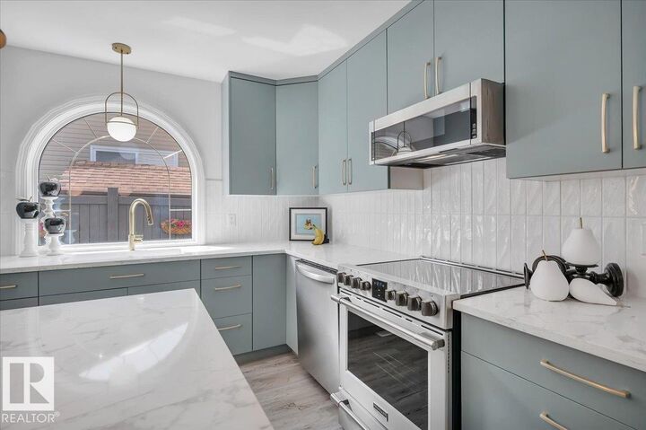 Photo de la propriété:  5409 56 Street  AB T4X 1A5