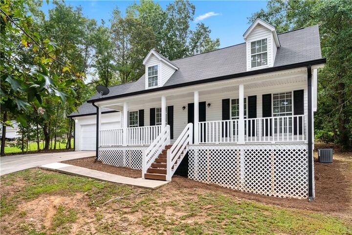 Property Photo: 4242 Green Valley Drive GA 30504