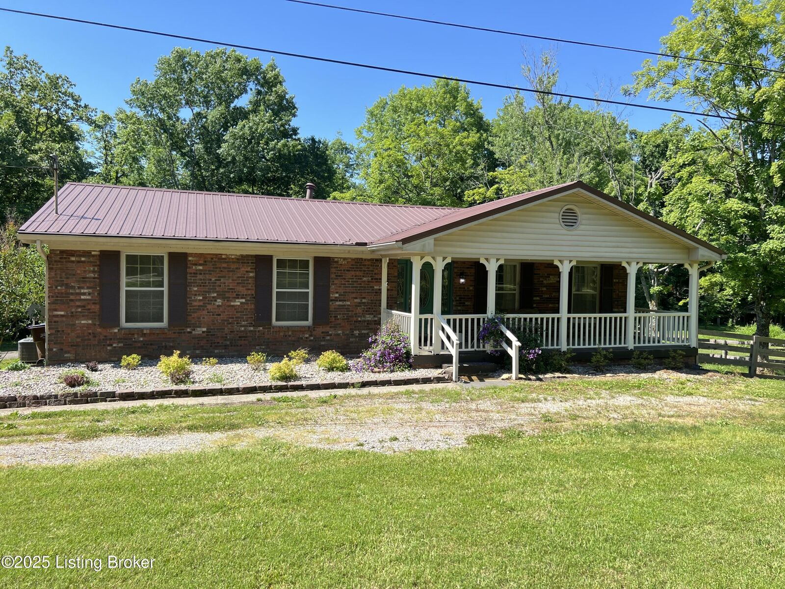 Property Photo: 10700 Back Run Rd KY 40299