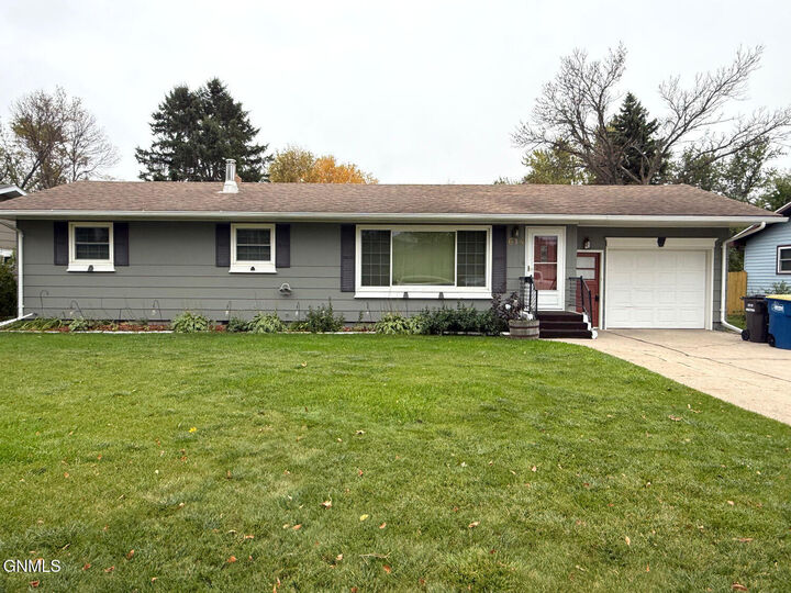 614 14th Street SE  Jamestown ND 58401 photo