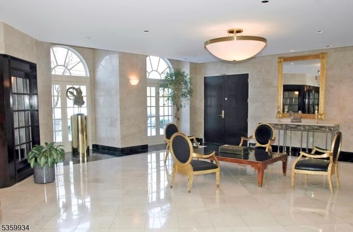 Property Photo: 616 S Orange Ave 7G NJ 07040