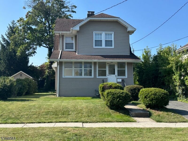 Property Photo:  1012 Columbus Ave  NJ 07090 