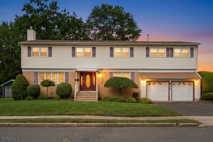 14 Windsor Pl  Cranford Twp. NJ 07016 photo