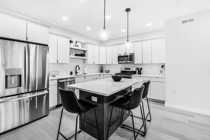 Property Photo:  4015 Cedar Heights Drive 7  IA 50613 