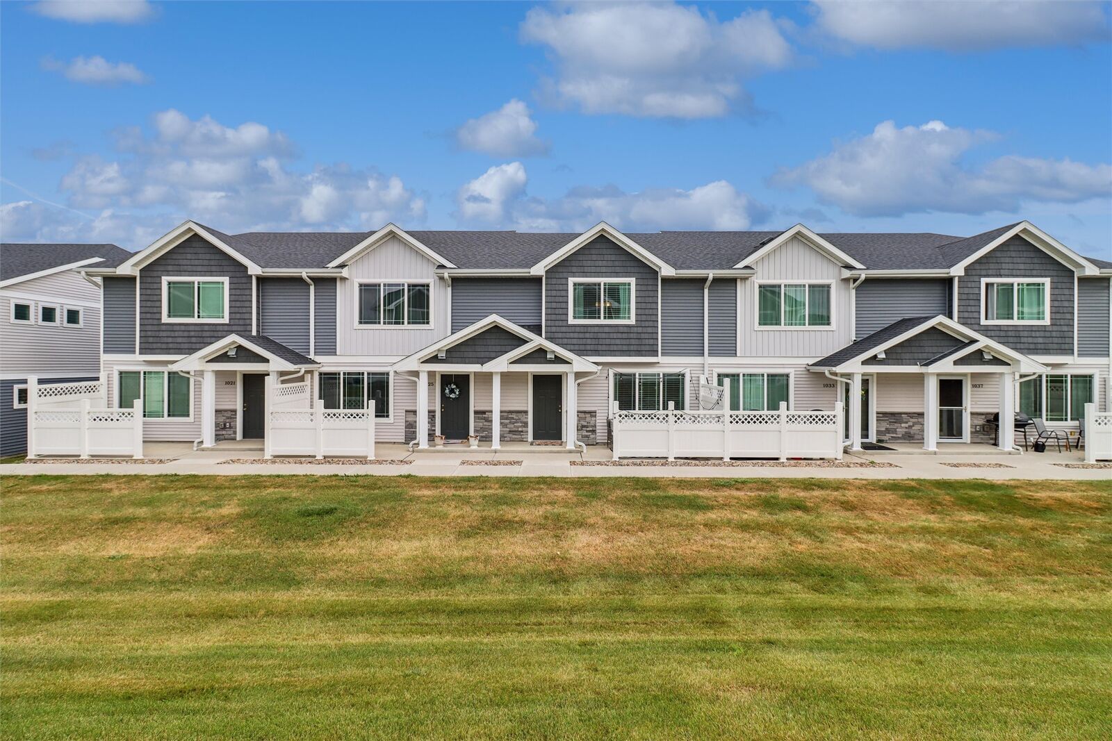 Property Photo:  1029 NE 58th Lane  IA 50021 