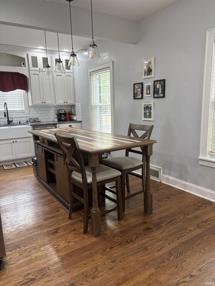 Property Photo: 1019 Ravenswood Drive IN 47714-3440