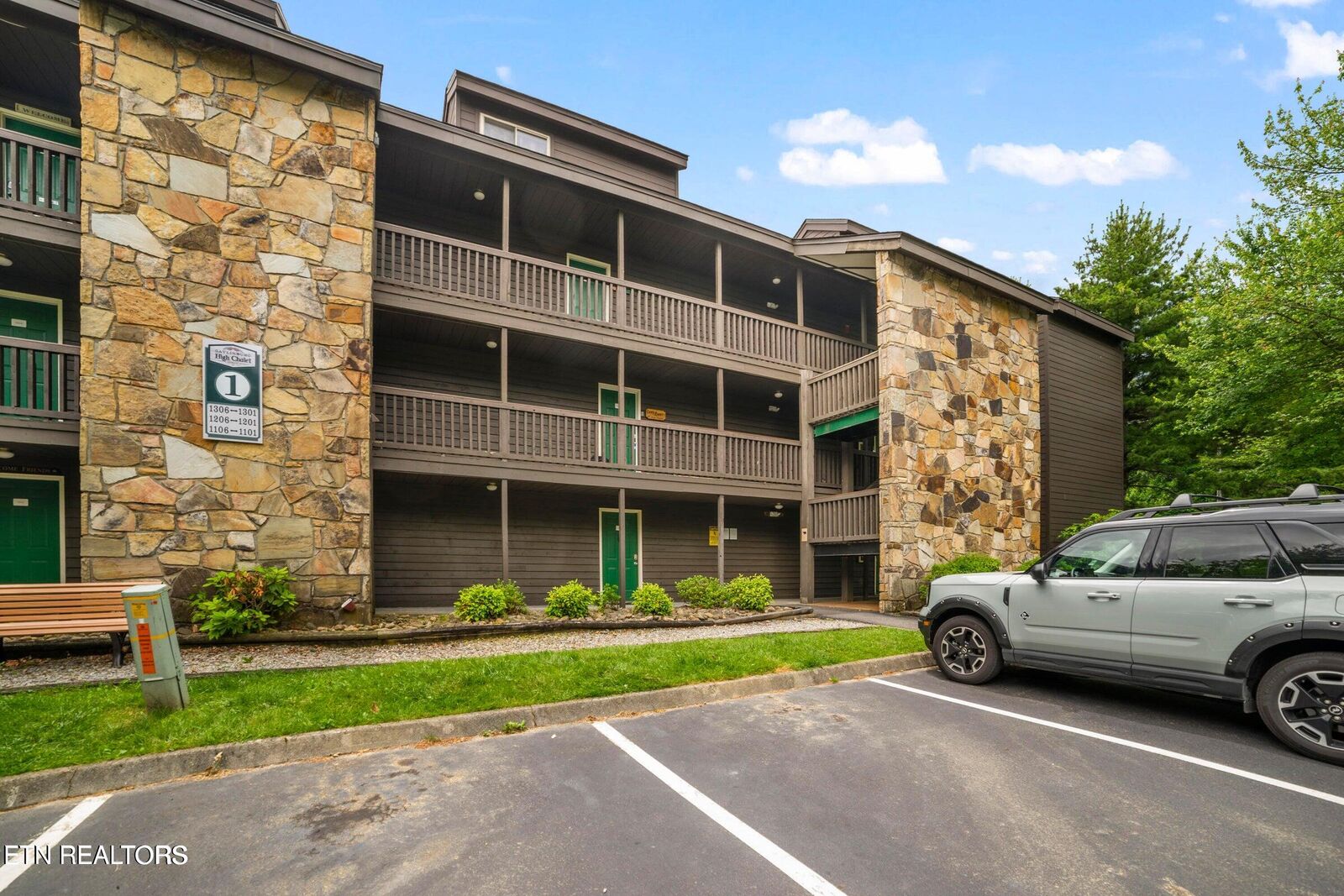 Property Photo:  1380 Ski View Drive  TN 37738 