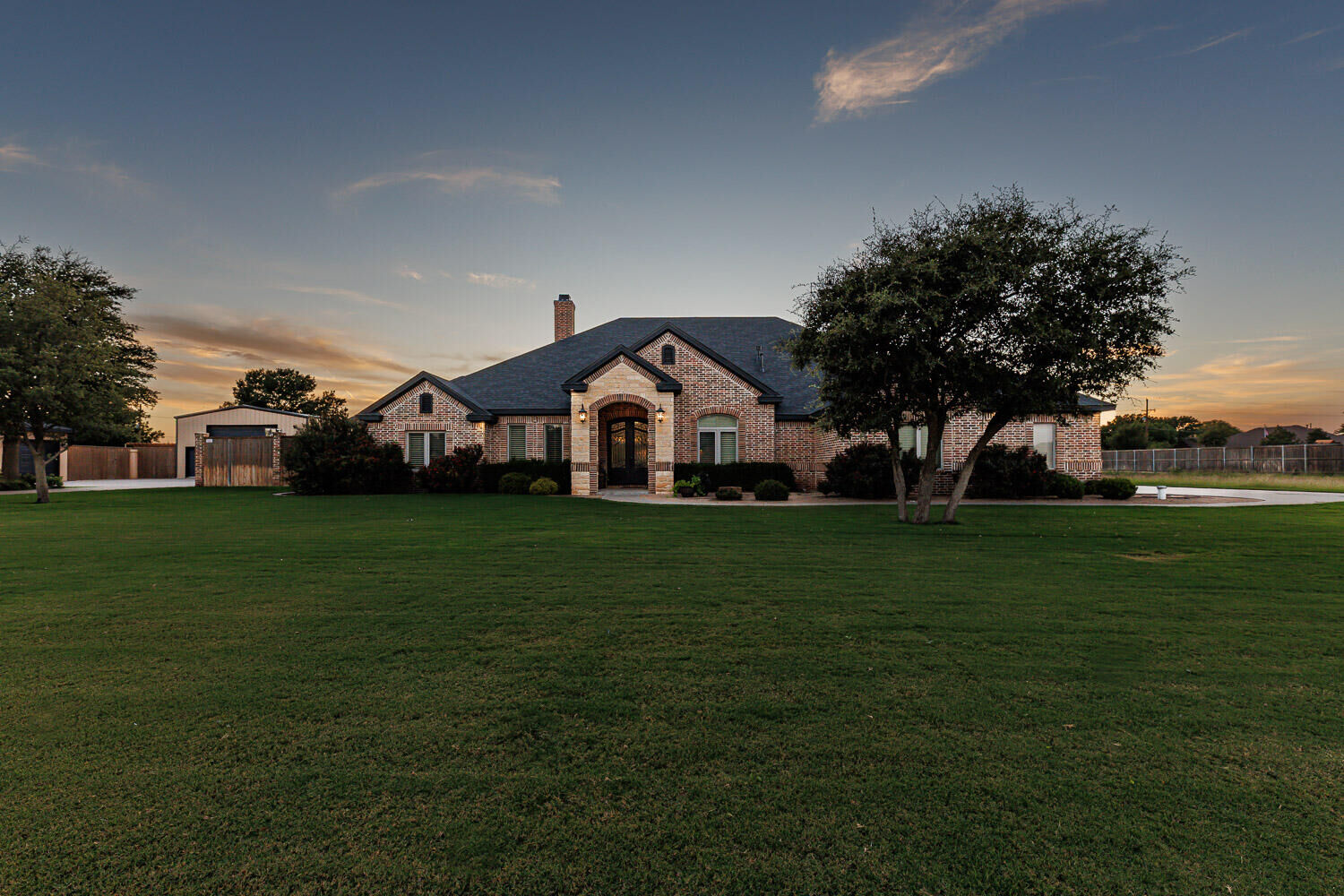 Property Photo:  6402 County Road 1440  TX 79407 