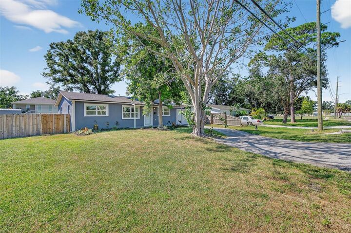 Property Photo: 8110 Macoma Drive NE FL 33702