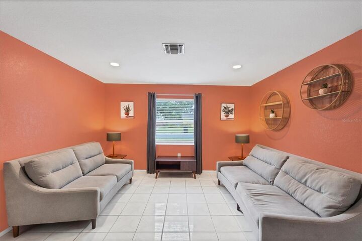Property Photo: 3617 Kingswood Drive FL 34232