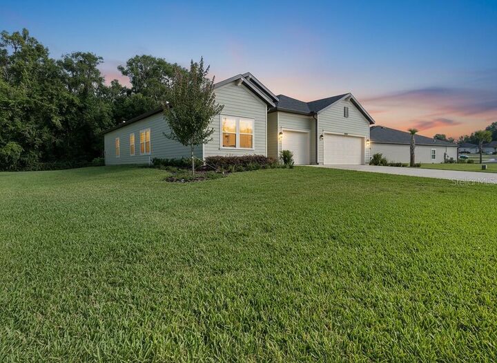 Property Photo: 19643 SW 79th Place FL 34432