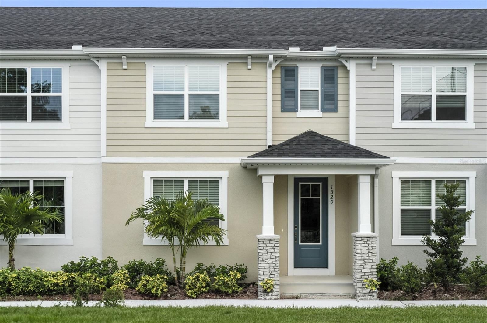 Property Photo: 1320 Crab Apple Lane FL 32708