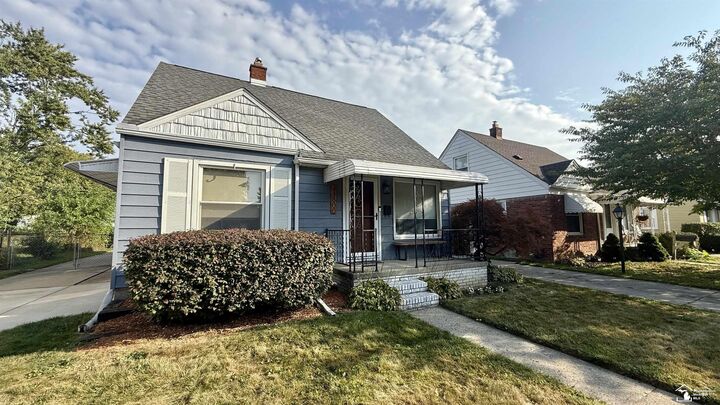 Property Photo:  24800 Dartmouth Street  MI 48124 