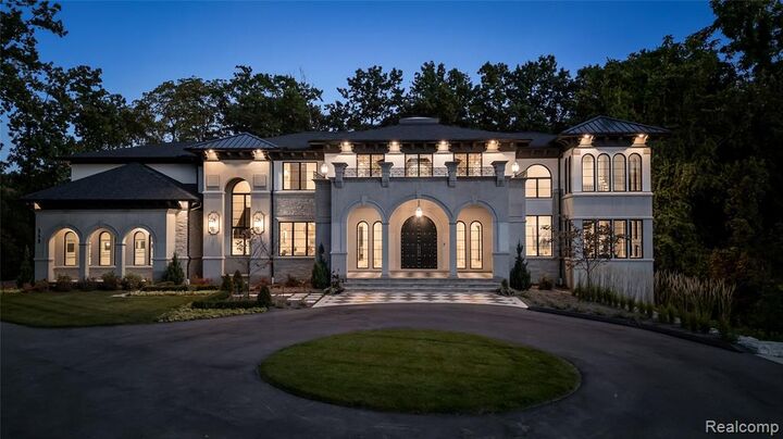 559 Barrington Park Drive  Bloomfield Hills MI 48304 photo