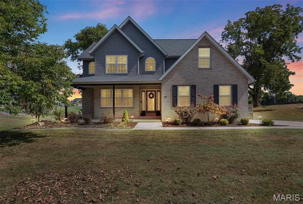 Property Photo:  17 Waterford Lane  IL 62034 