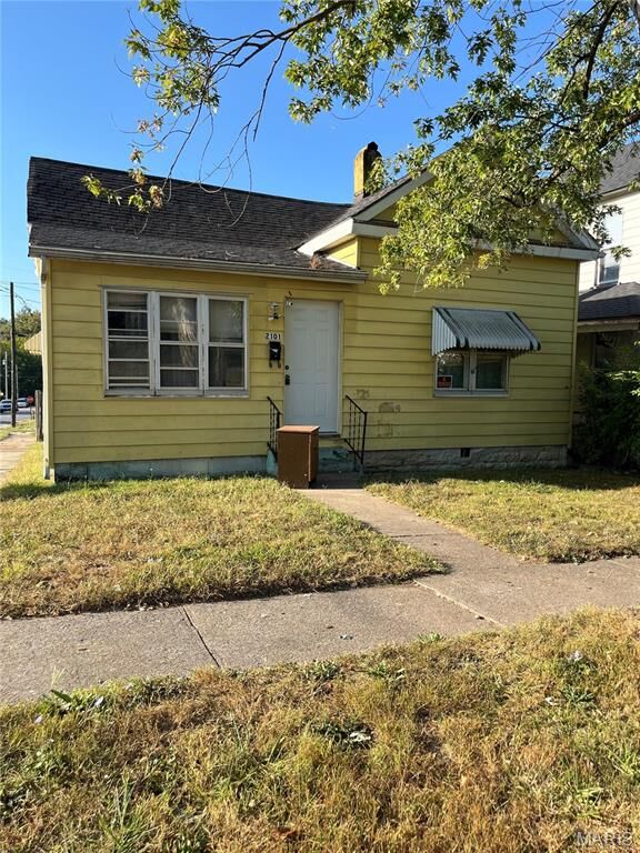 Property Photo:  2101 Spruce Street  MO 63401 