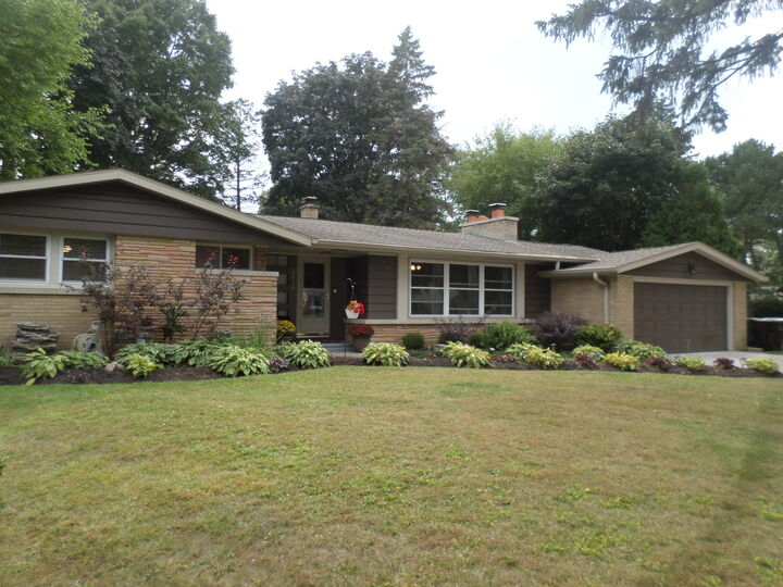 3418 Kensington Ct  Elmwood Park WI 53405 photo