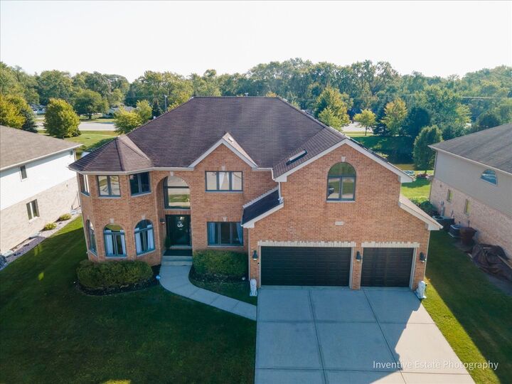 Property Photo: 18125 S Sligo Way IL 60478
