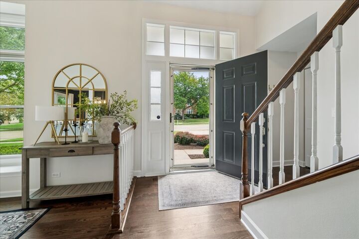 Property Photo:  1148 Oxford Lane  IL 60047 