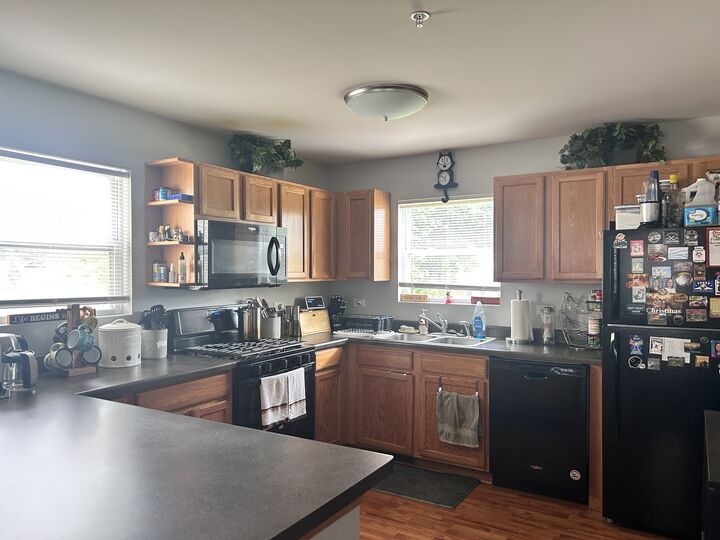 Property Photo:  289 Pamela Court  IL 60002 