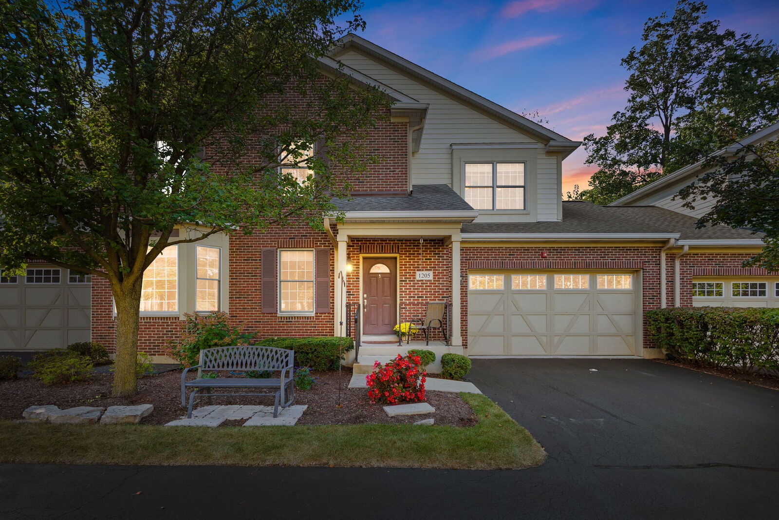 Property Photo:  1205 Charleston Court 1205  IL 60559 