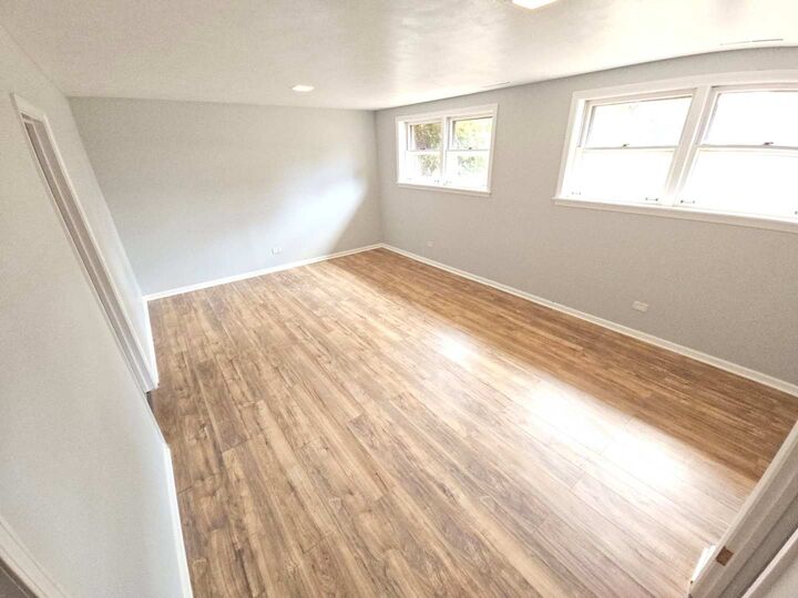 Property Photo: 827 Balmoral Drive IL 60118
