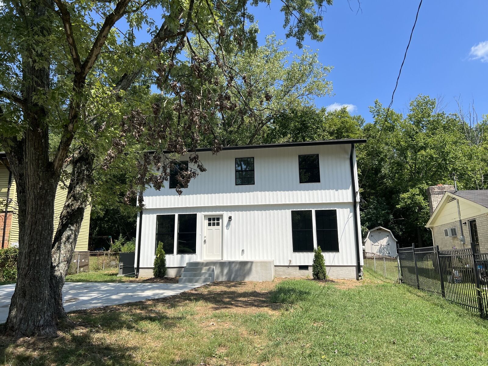 Property Photo:  2629 Old Matthews Rd  TN 37207 