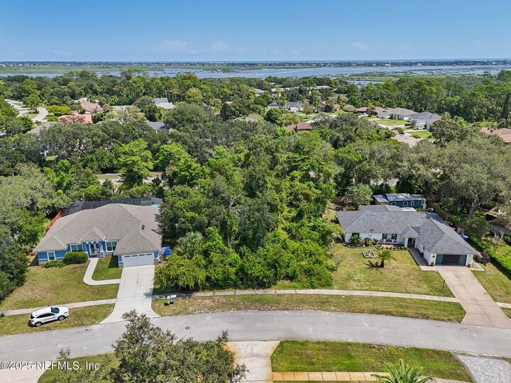 Property Photo:  600 W Bianca Circle  FL 32086 